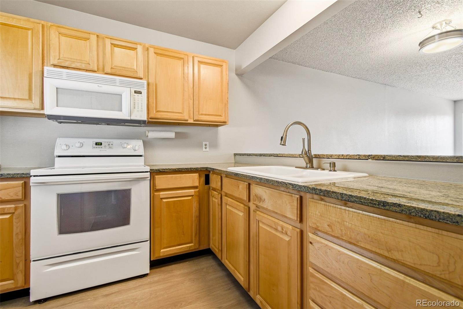 MLS Image #13 for 9933  fairwood street,littleton, Colorado