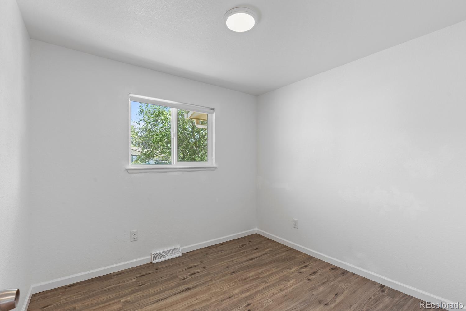 MLS Image #14 for 2141 e 84th avenue,denver, Colorado