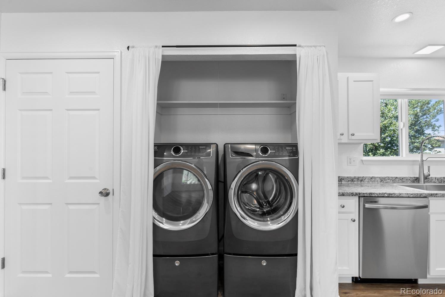 MLS Image #17 for 2141 e 84th avenue,denver, Colorado