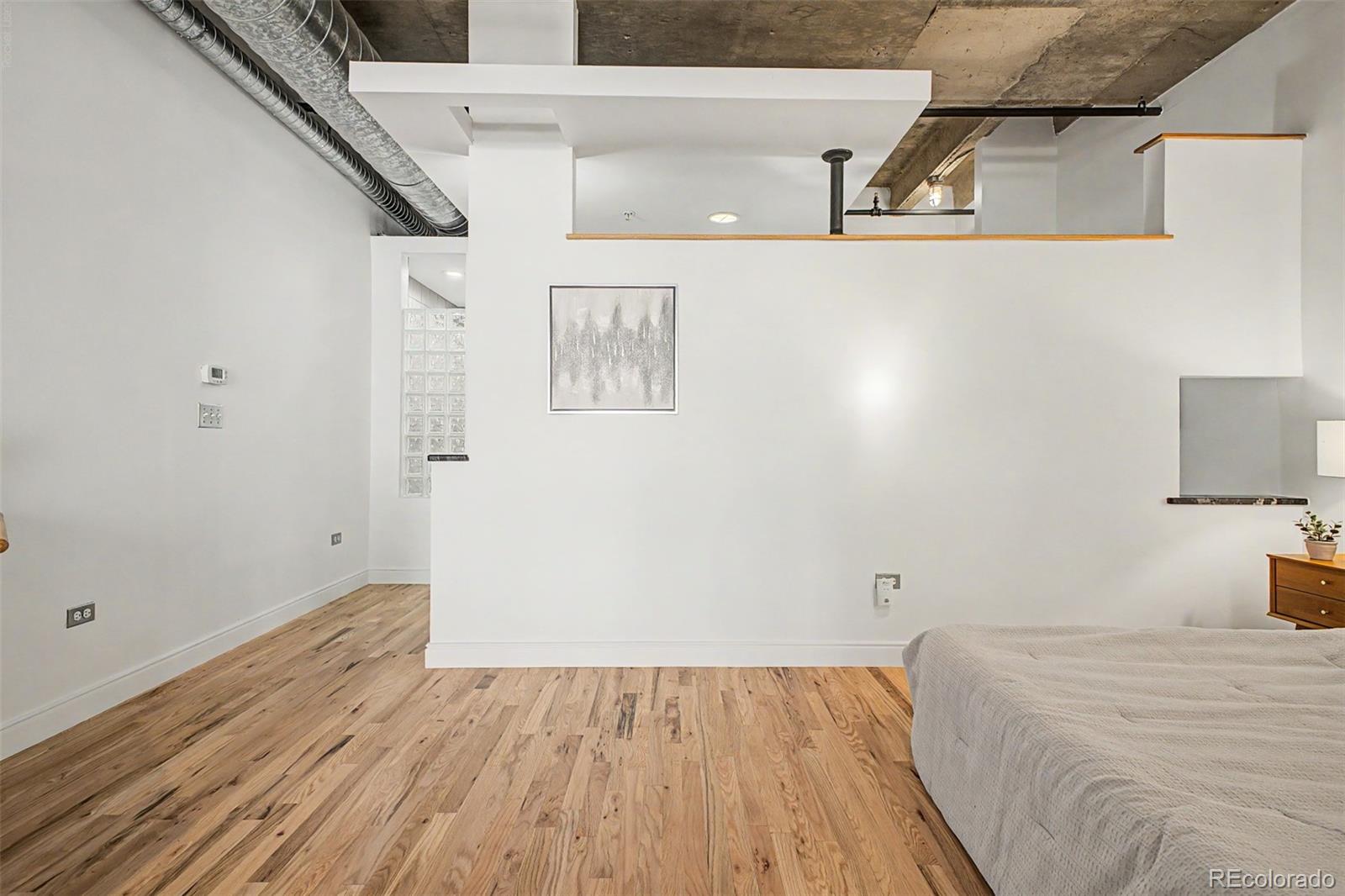 MLS Image #15 for 1020  15th street 215,denver, Colorado
