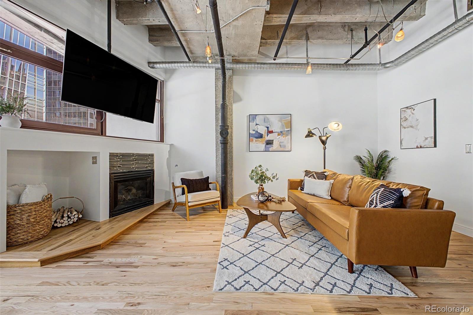 MLS Image #2 for 1020  15th street 215,denver, Colorado
