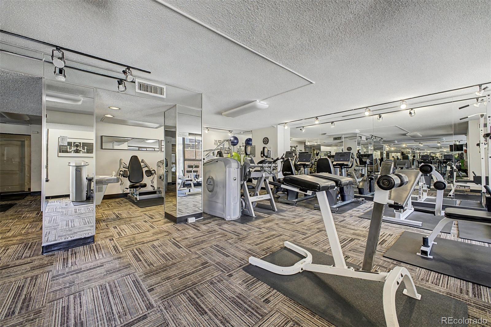MLS Image #27 for 1020  15th street 215,denver, Colorado