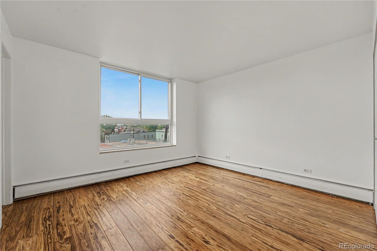 MLS Image #7 for 1390 n emerson street,denver, Colorado