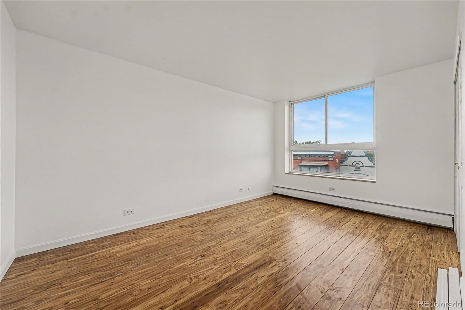 MLS Image #8 for 1390 n emerson street,denver, Colorado