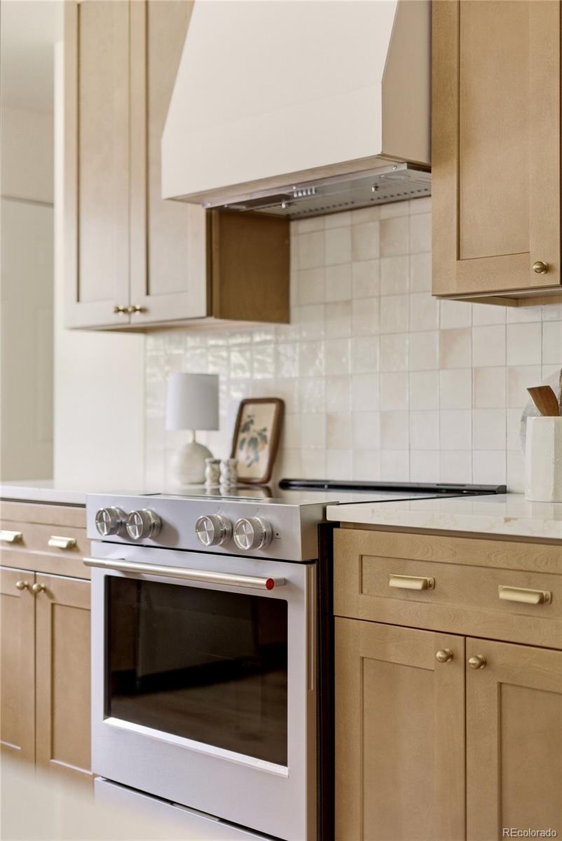 MLS Image #12 for 3195 s franklin street,englewood, Colorado