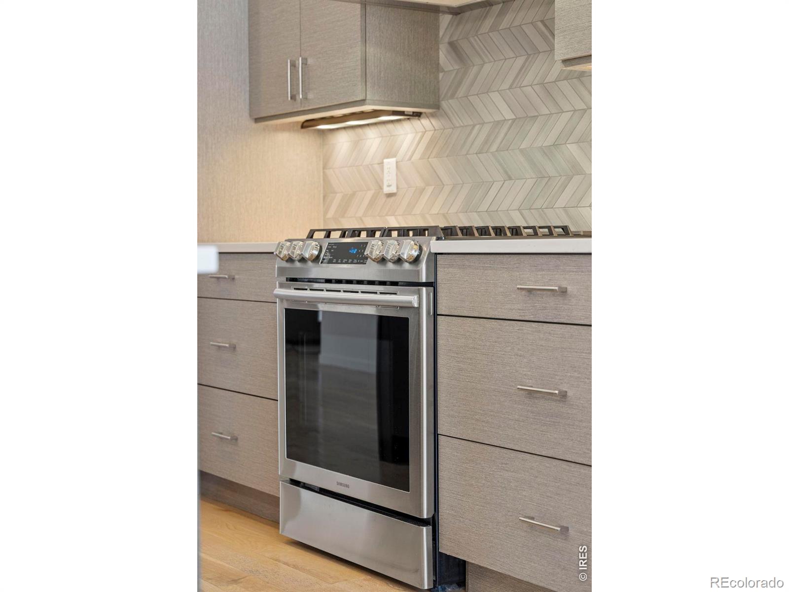 MLS Image #10 for 1318  perry street,denver, Colorado