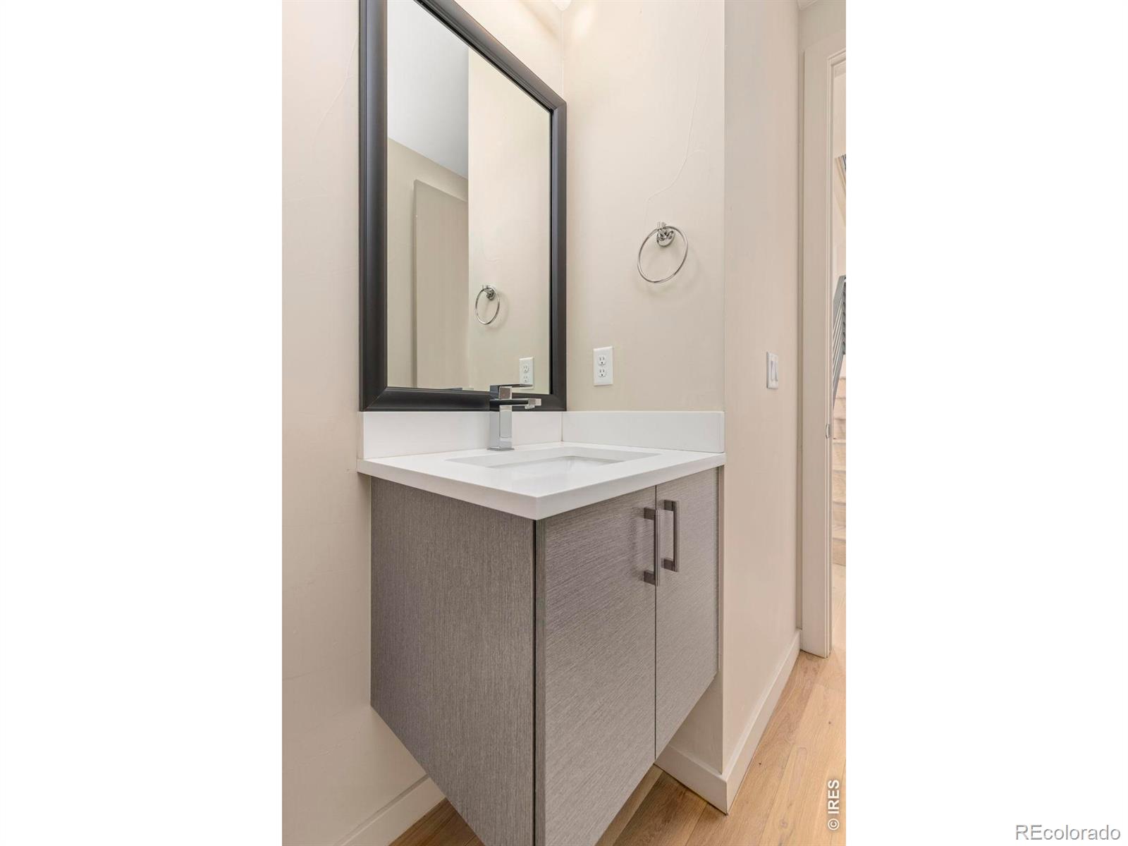 MLS Image #13 for 1318  perry street,denver, Colorado
