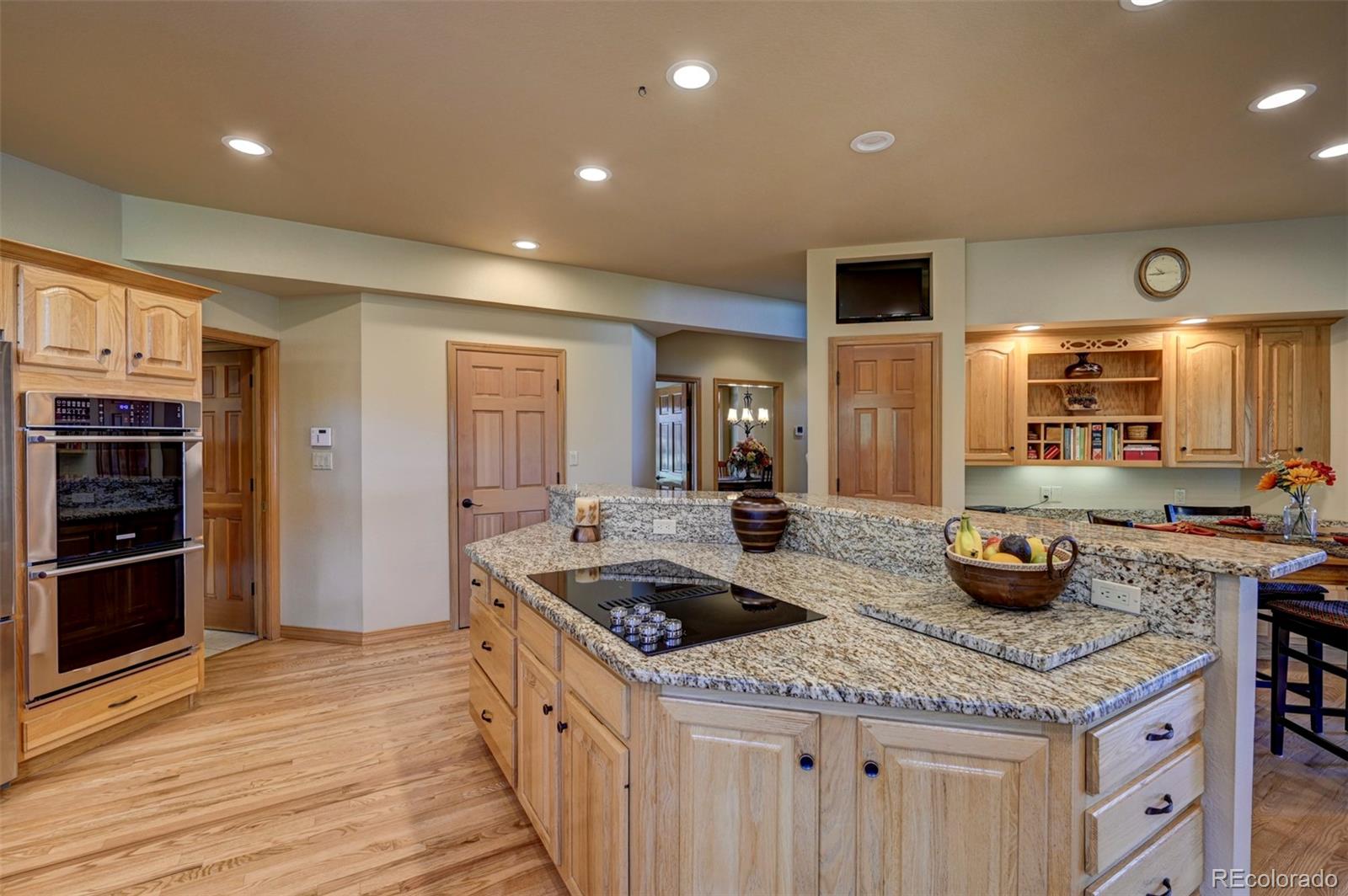 MLS Image #11 for    ,, Colorado