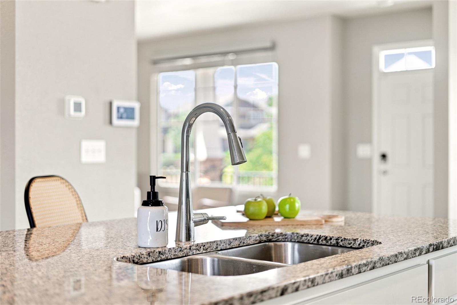 MLS Image #3 for 6682  longpark drive,parker, Colorado
