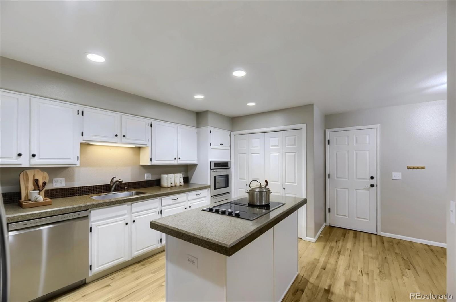 MLS Image #7 for 8703  wentworth court,lone tree, Colorado