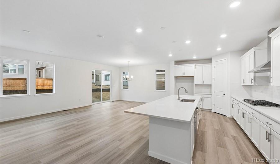 MLS Image #6 for 9236  telluride court,commerce city, Colorado