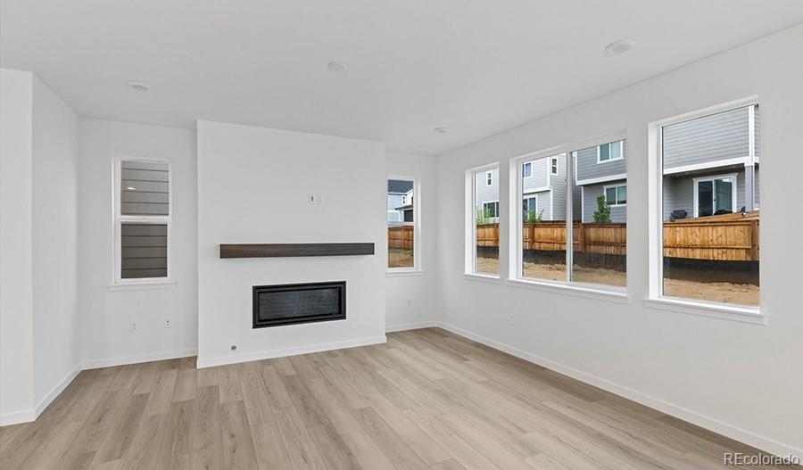 MLS Image #9 for 9236  telluride court,commerce city, Colorado