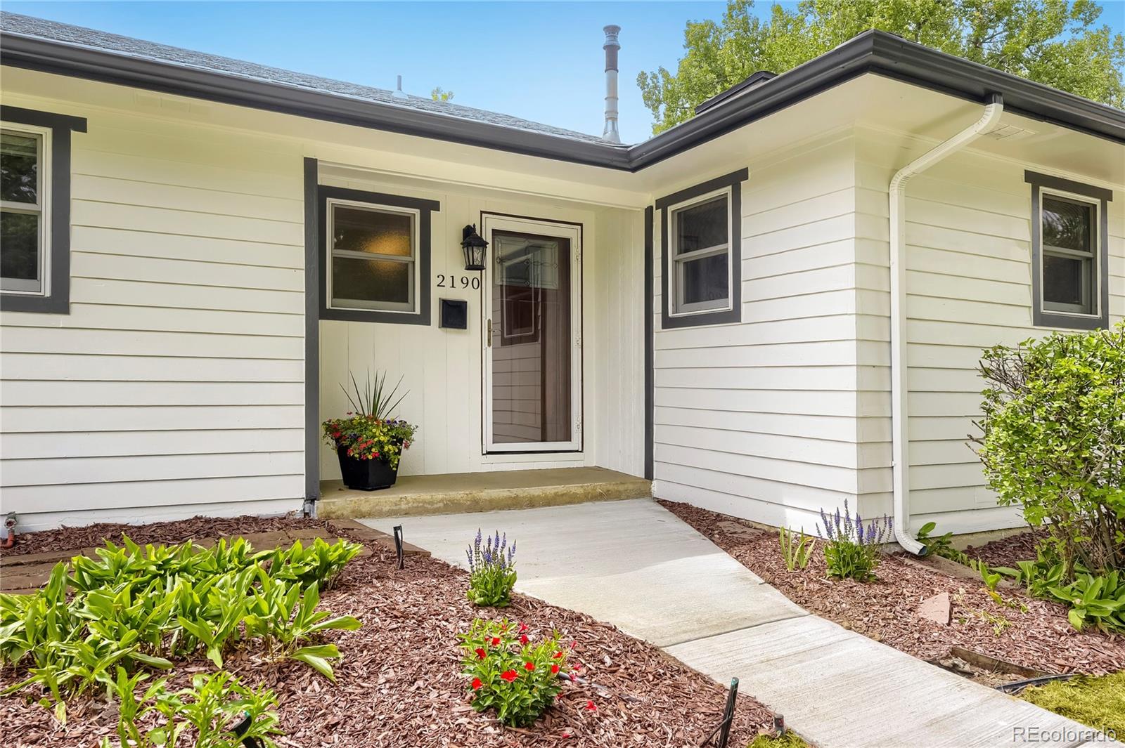 MLS Image #3 for 2190 e eastman avenue,englewood, Colorado