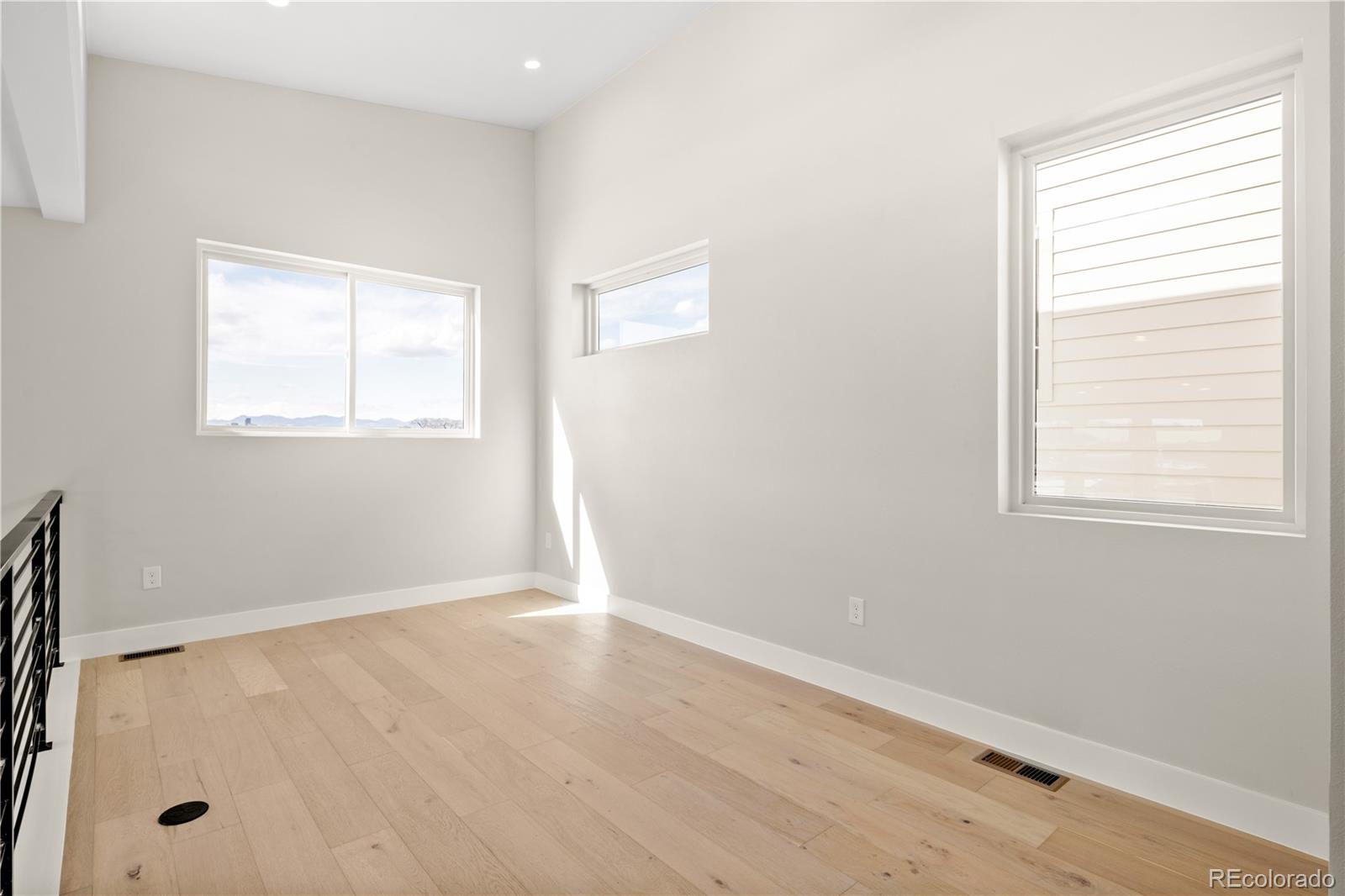 MLS Image #19 for 1465  locust street,denver, Colorado