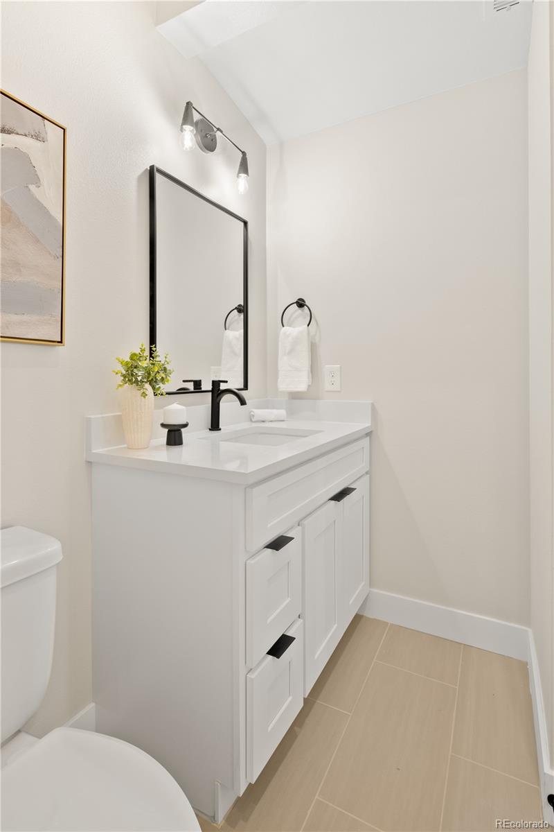 MLS Image #22 for 1465  locust street,denver, Colorado