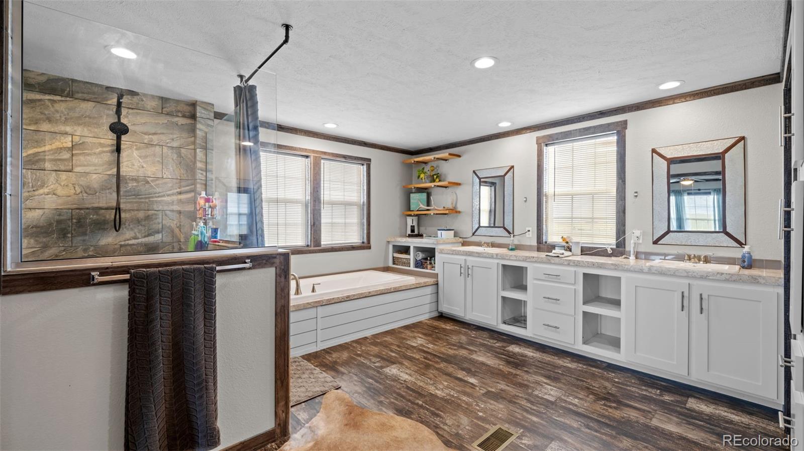 MLS Image #18 for 5676  county road 77 ,roggen, Colorado