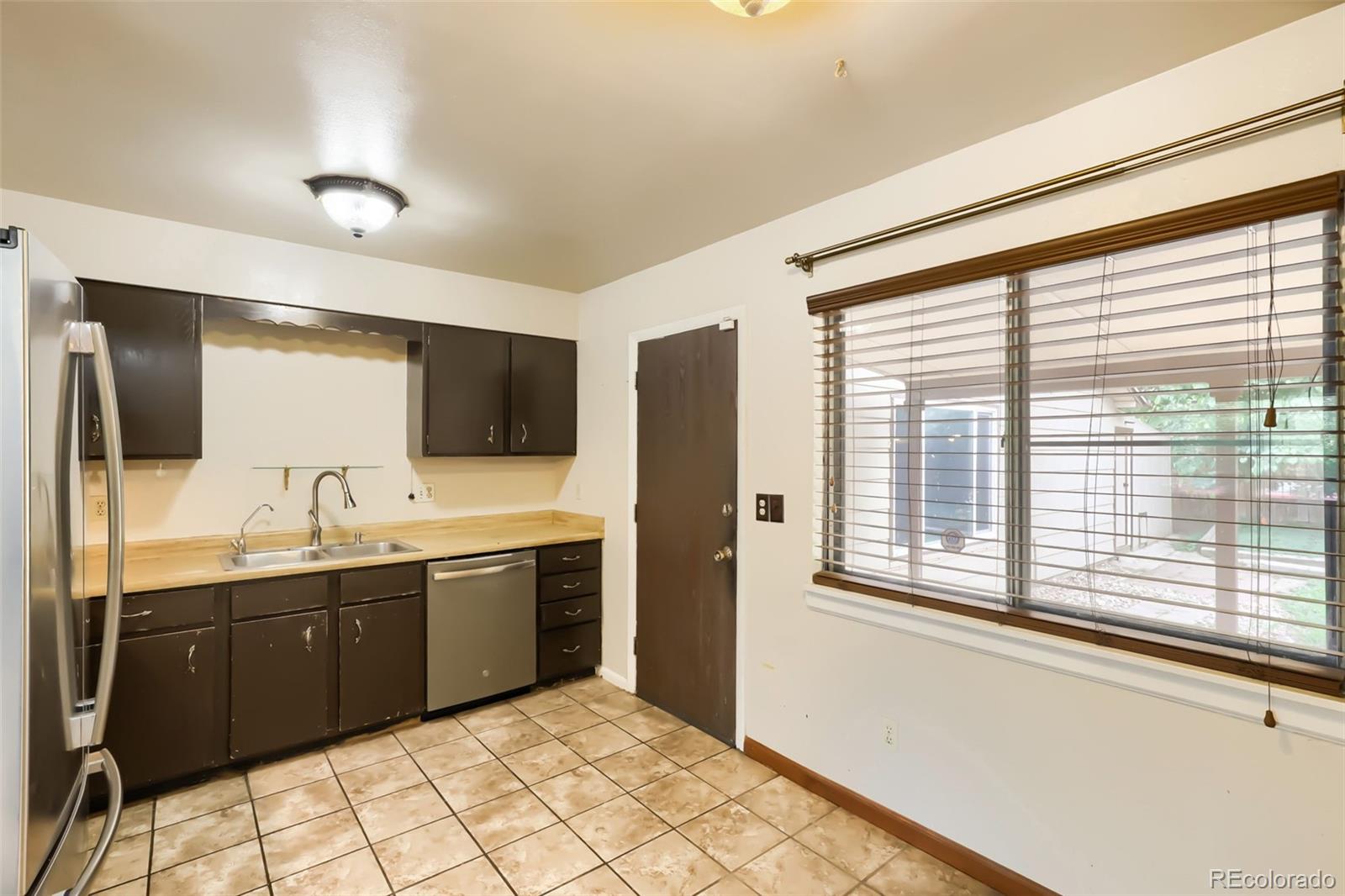 MLS Image #10 for 904 s macon street,aurora, Colorado