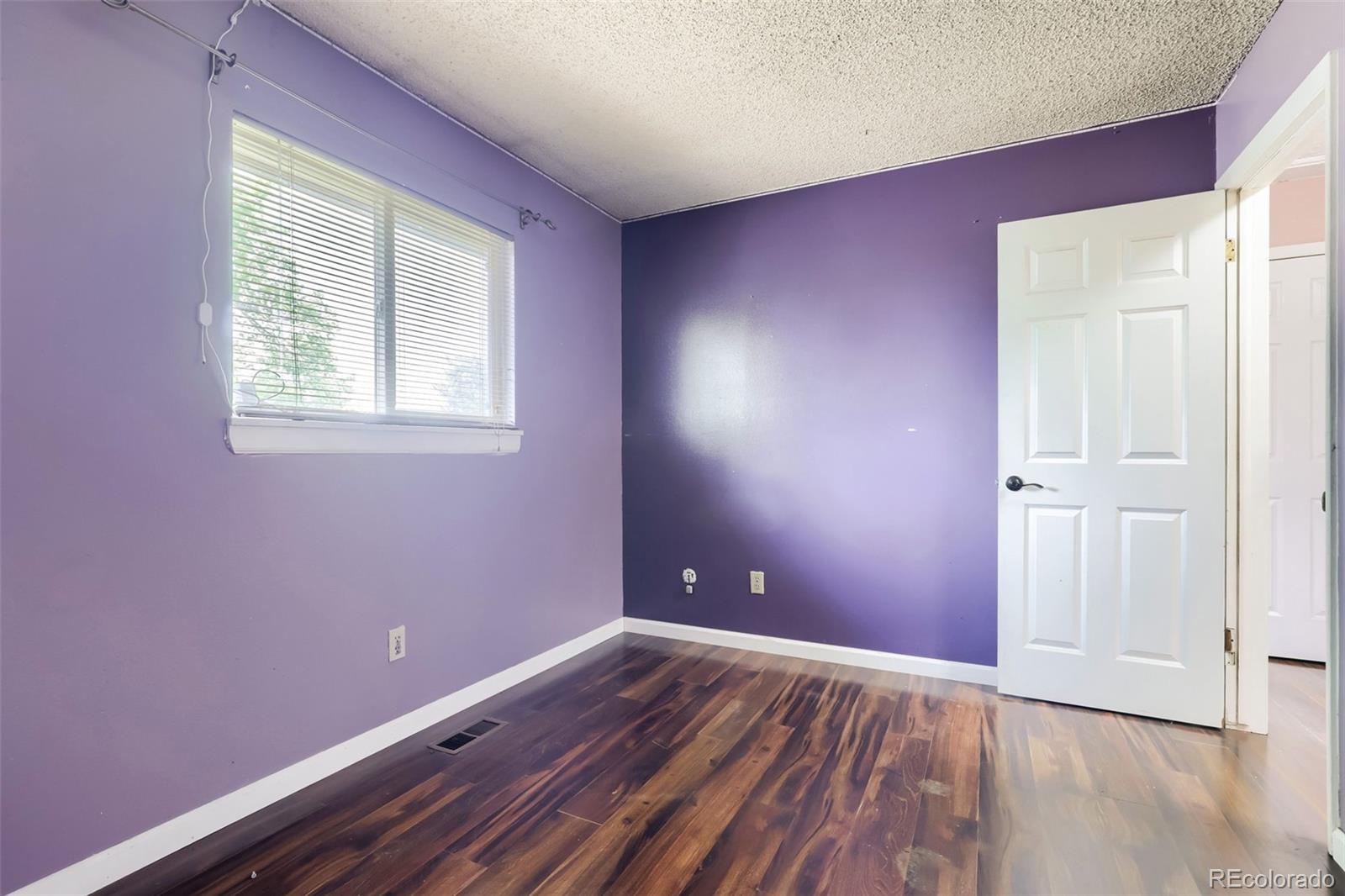 MLS Image #17 for 904 s macon street,aurora, Colorado