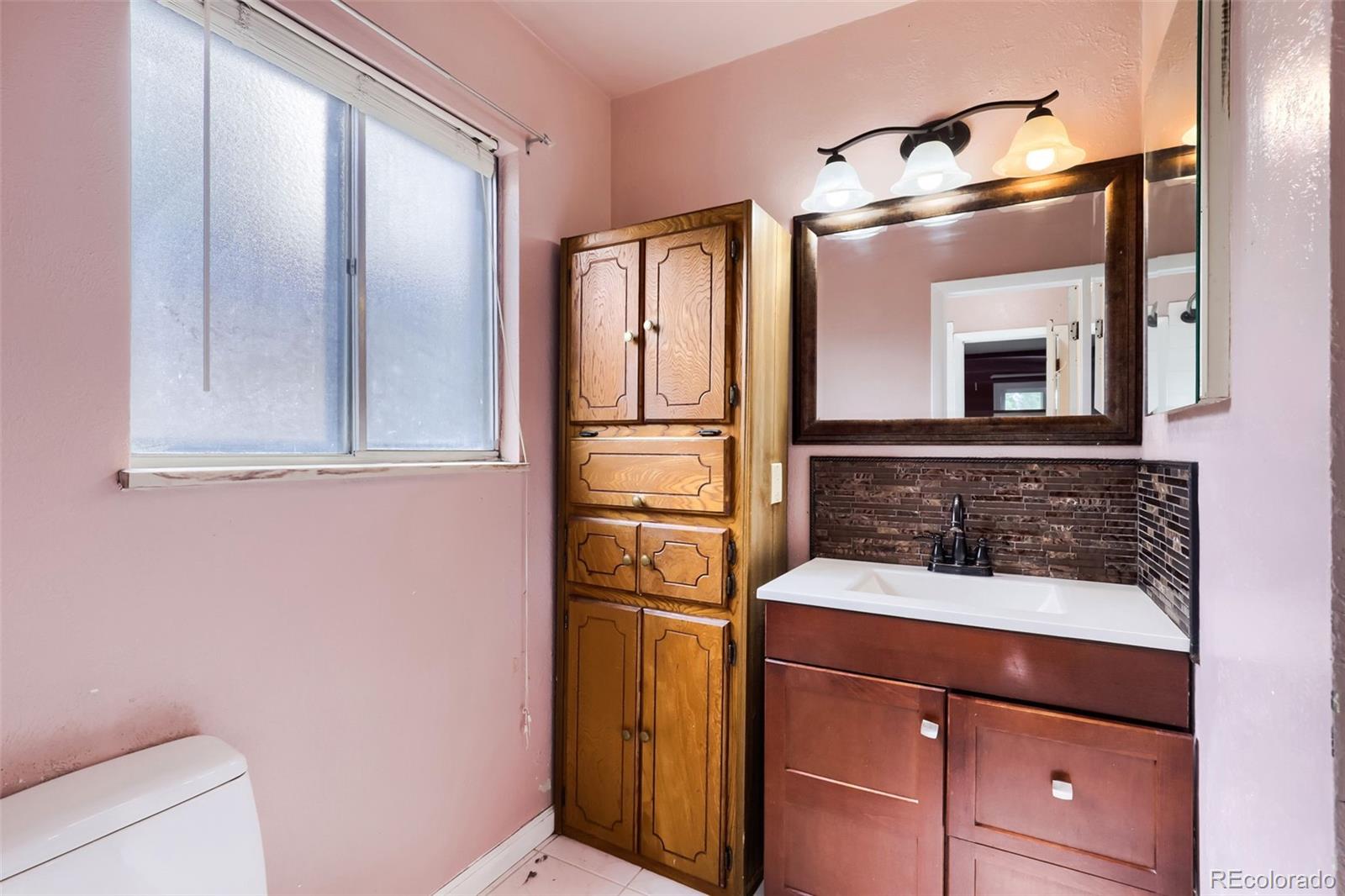 MLS Image #19 for 904 s macon street,aurora, Colorado