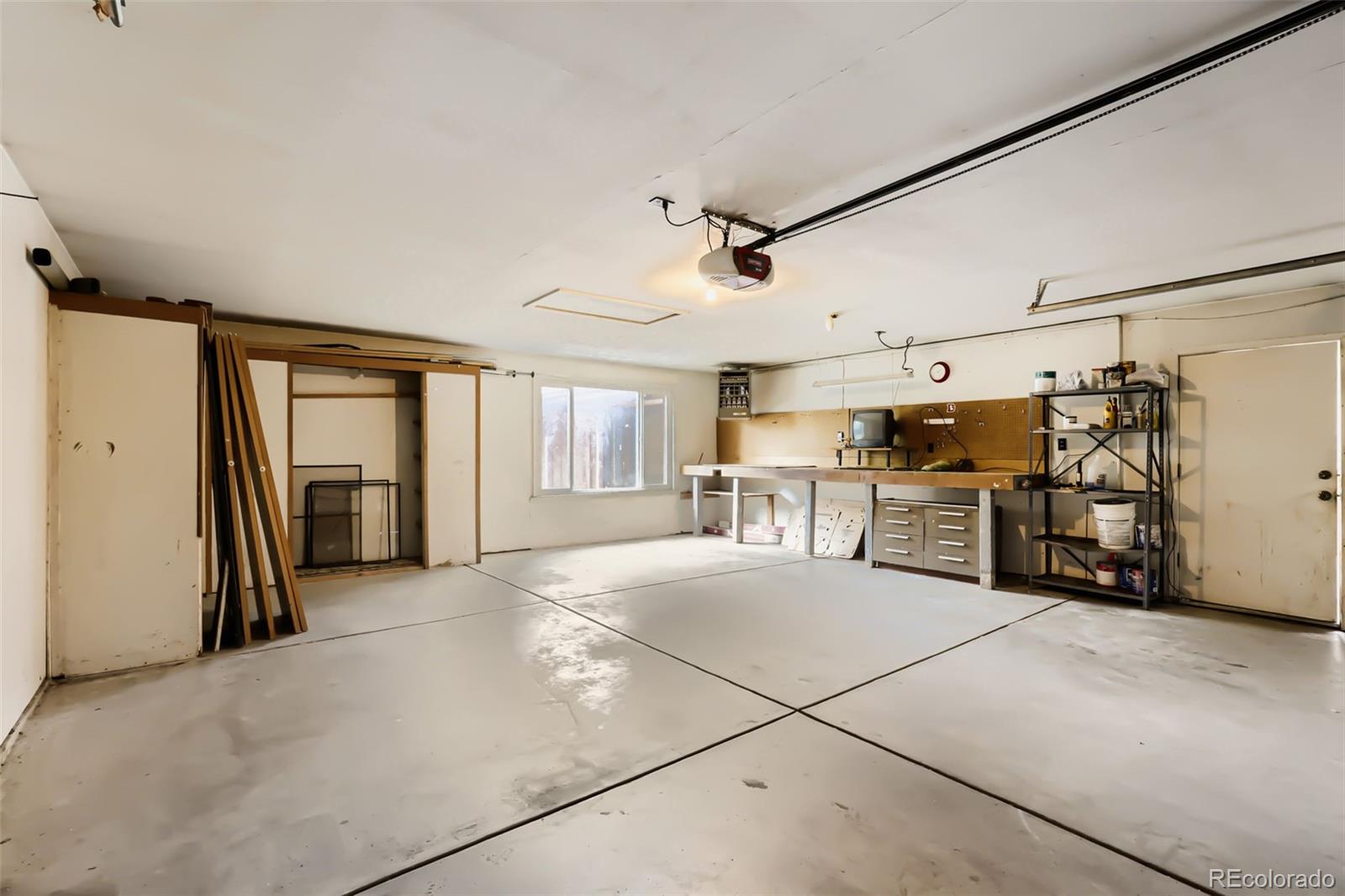 MLS Image #22 for 904 s macon street,aurora, Colorado