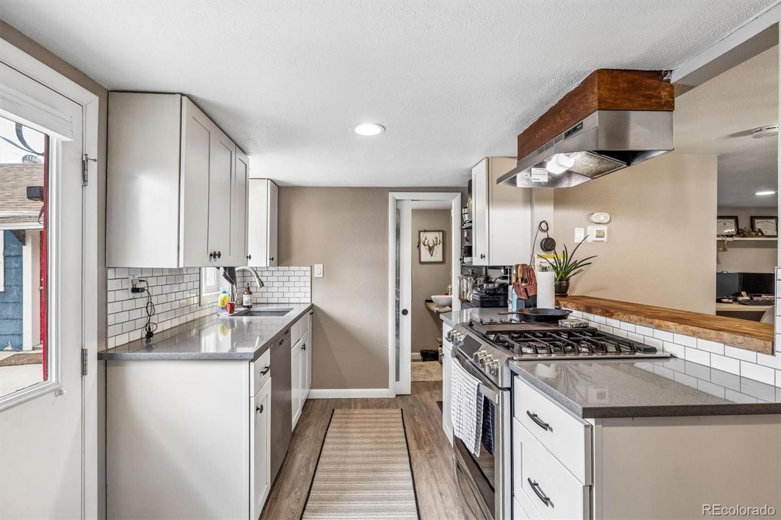 MLS Image #16 for 4053 s lincoln street,englewood, Colorado