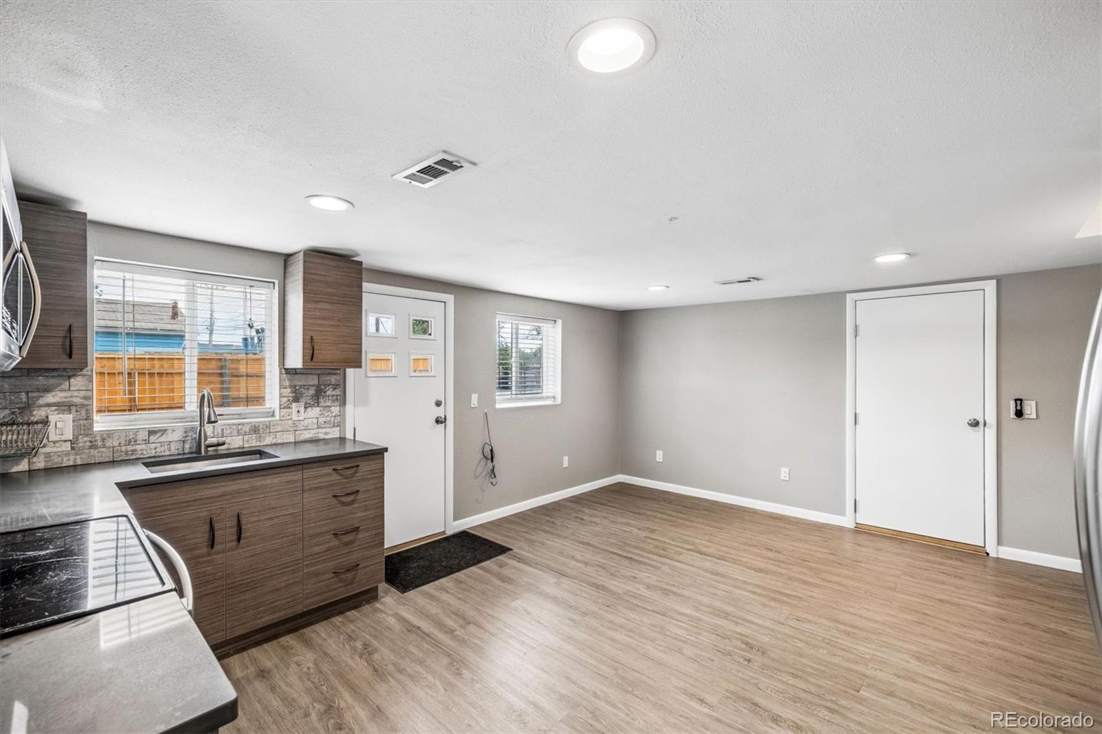 MLS Image #30 for 4053 s lincoln street,englewood, Colorado