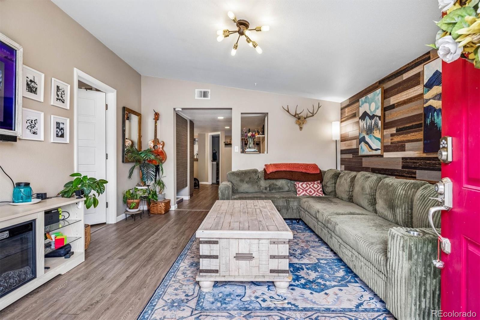 MLS Image #8 for 4053 s lincoln street,englewood, Colorado