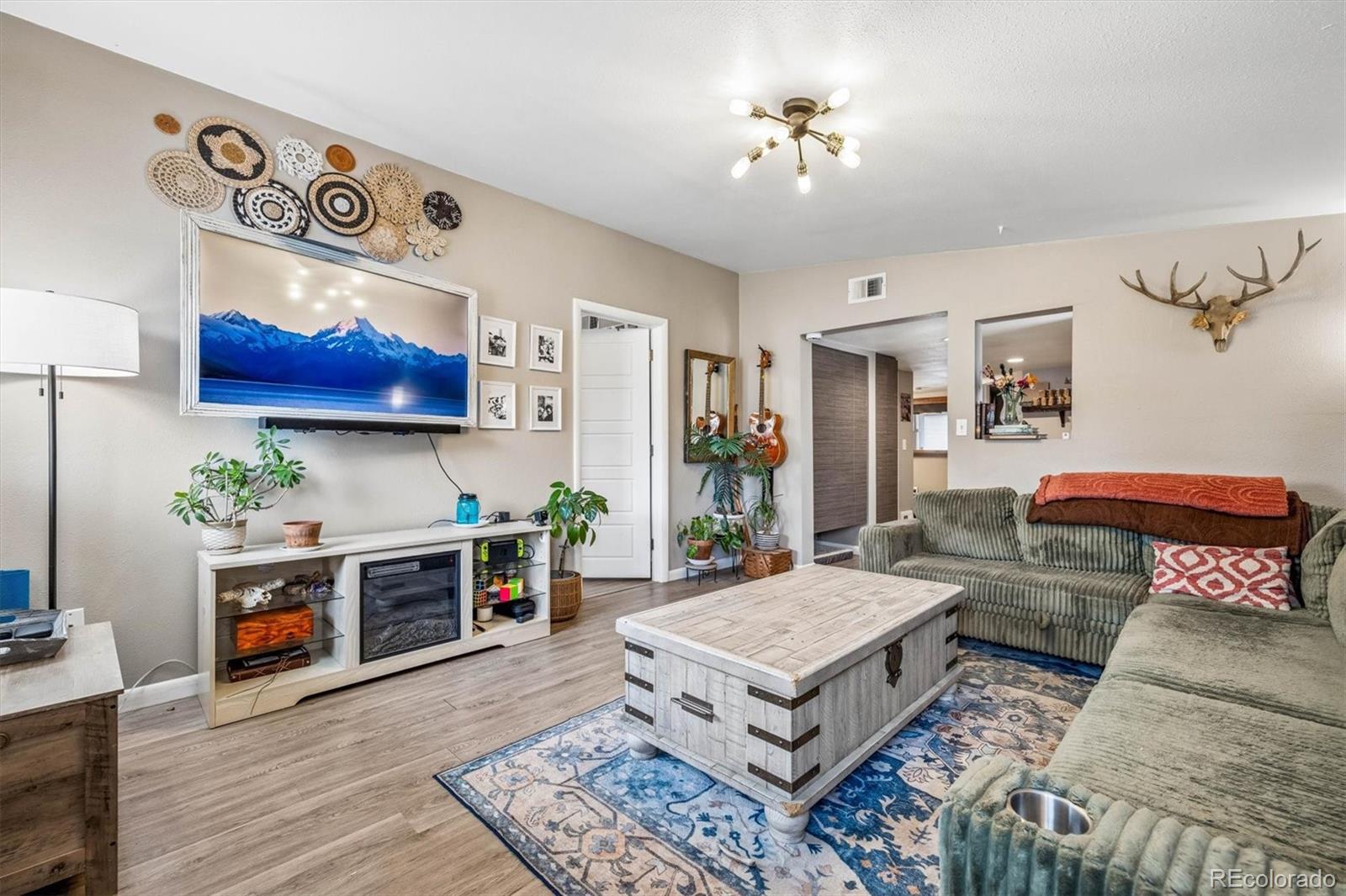 MLS Image #9 for 4053 s lincoln street,englewood, Colorado