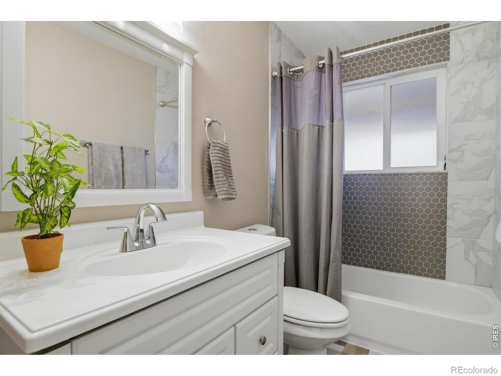 MLS Image #26 for 6130 s pennsylvania street,centennial, Colorado