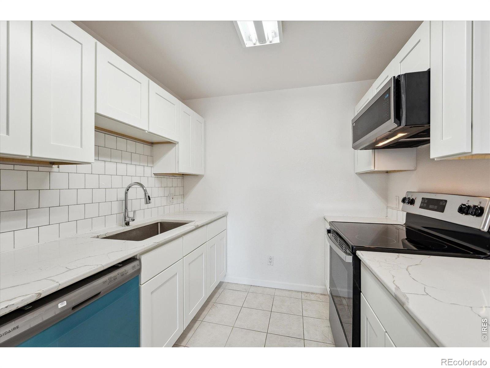 MLS Image #8 for 13095 w cedar drive,lakewood, Colorado