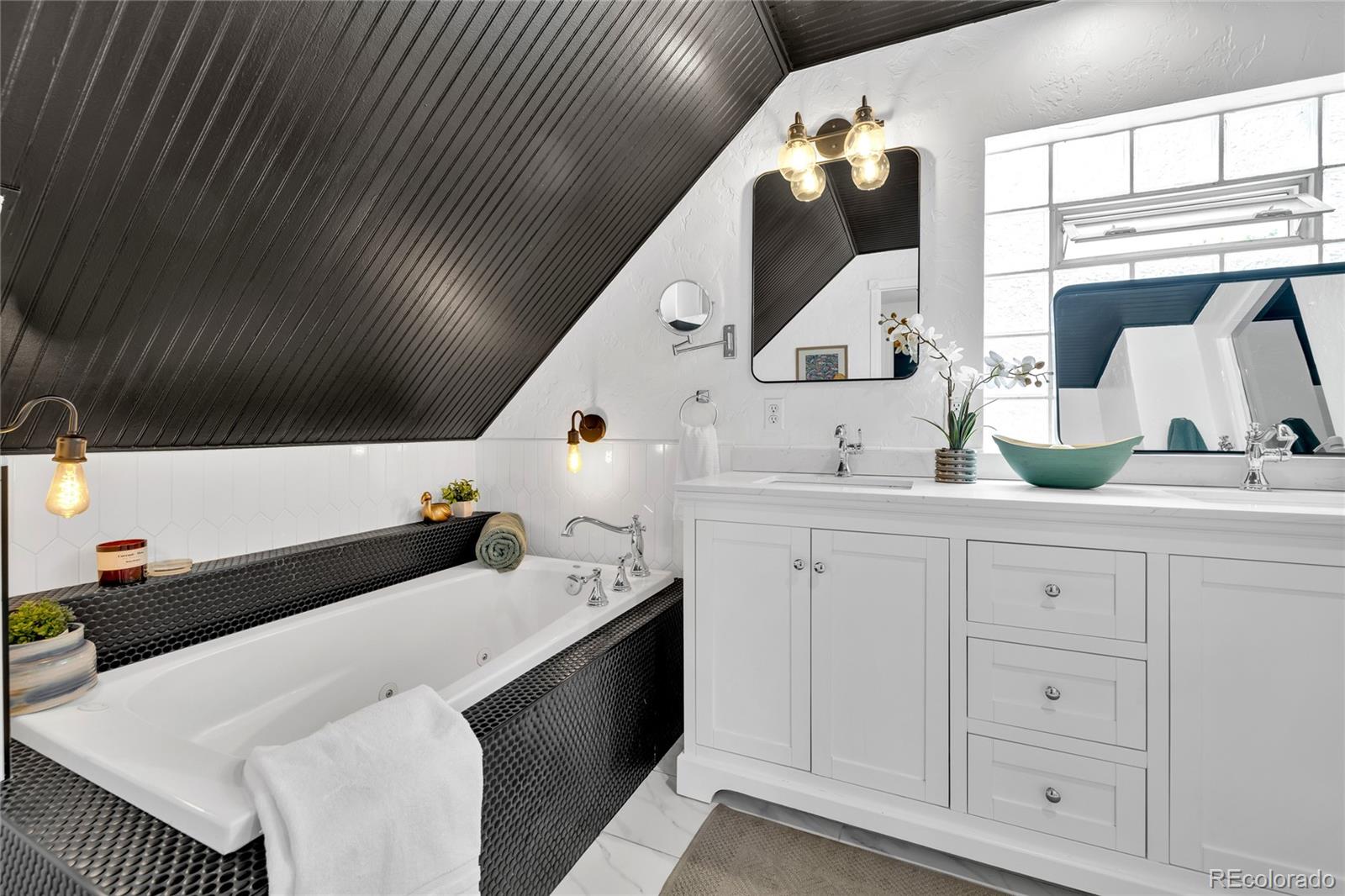 MLS Image #24 for 1466 s milwaukee street,denver, Colorado