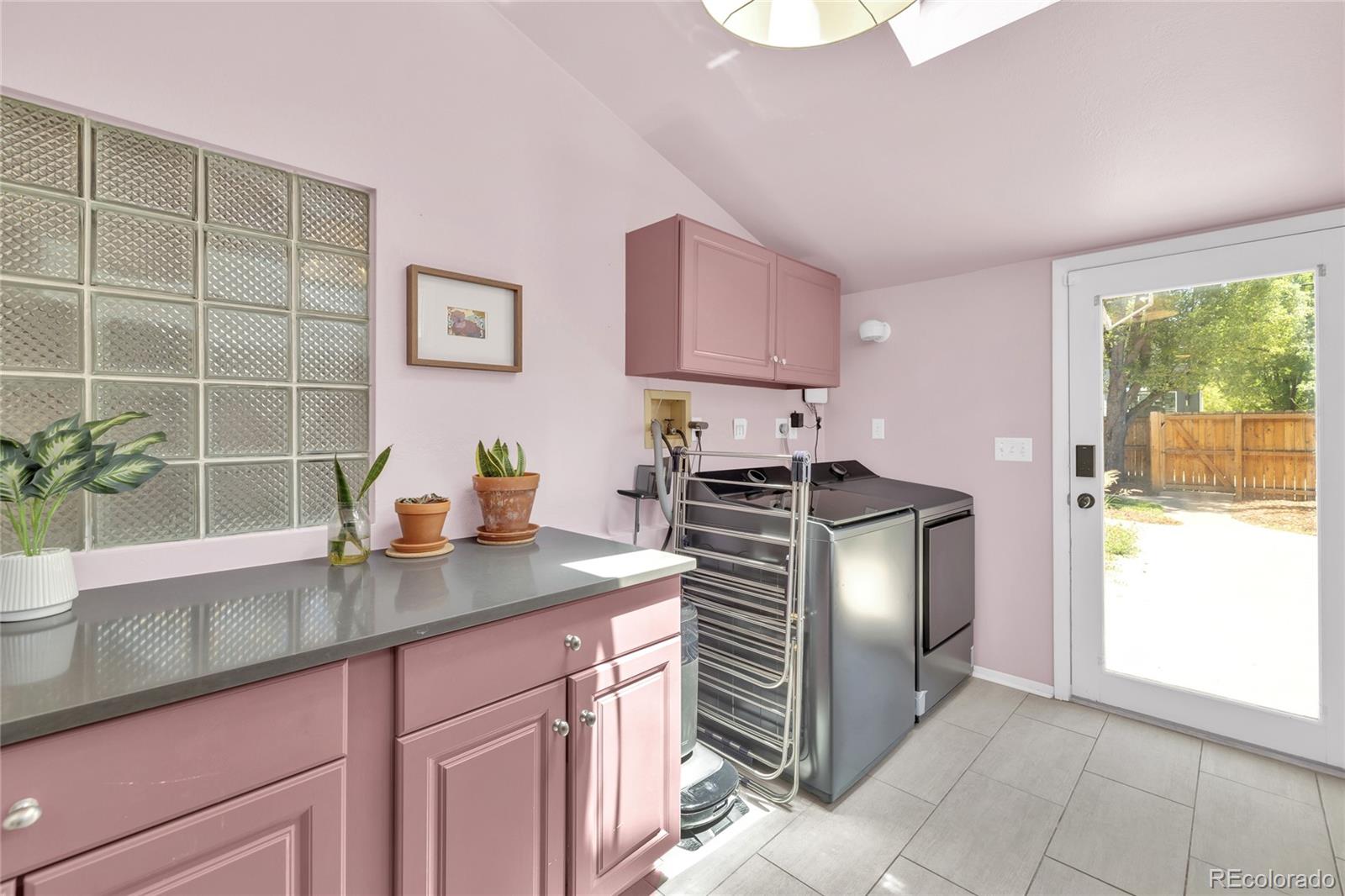 MLS Image #38 for 1466 s milwaukee street,denver, Colorado