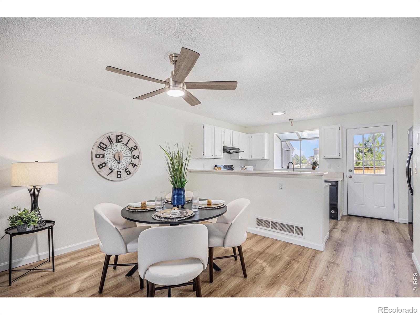 MLS Image #3 for 1100 s waco street,aurora, Colorado