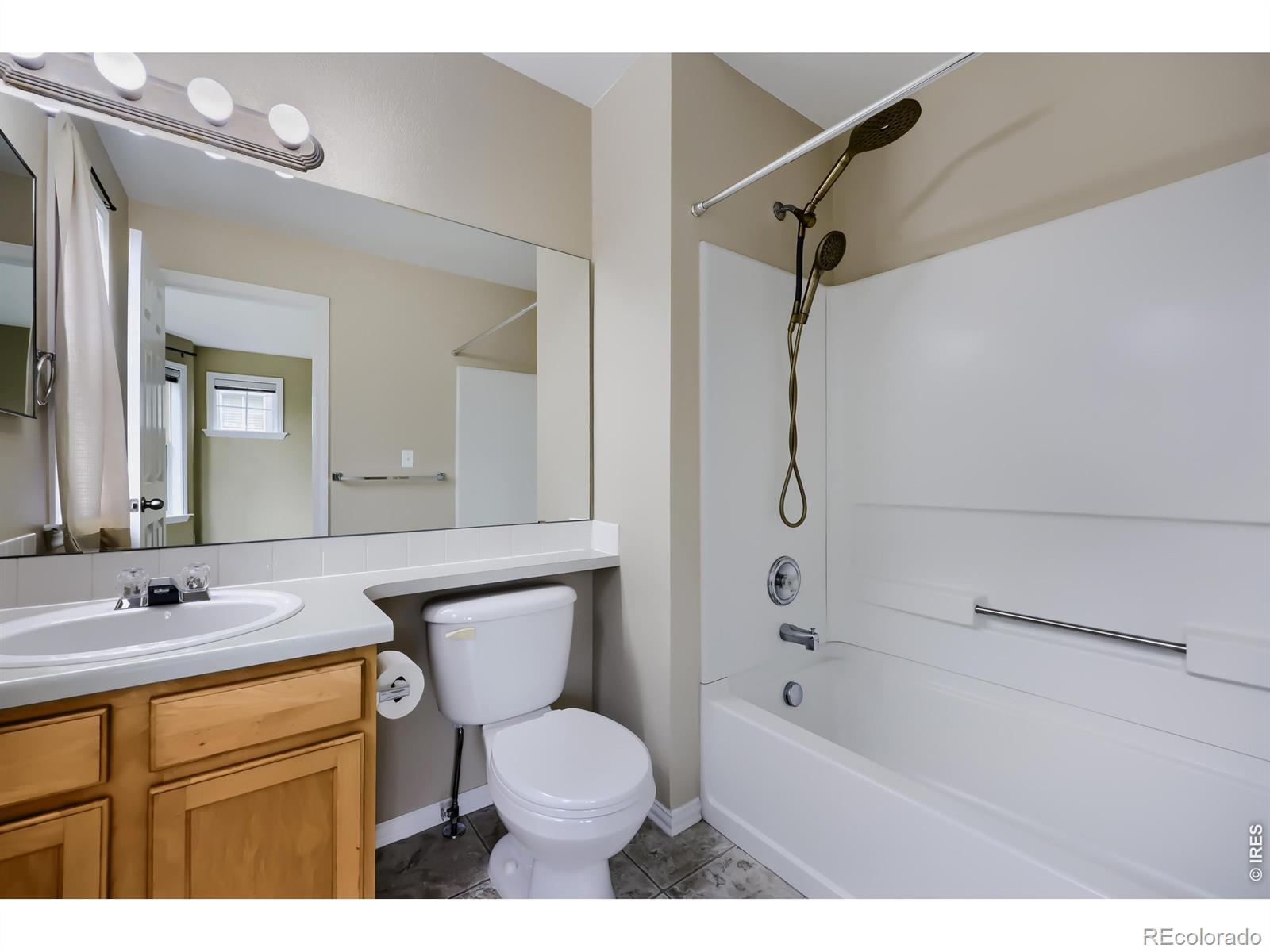 MLS Image #15 for 9493  longs peak drive ,commerce city, Colorado