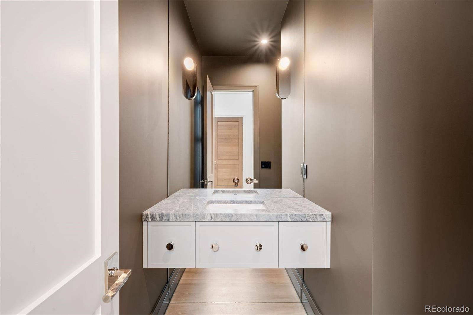 MLS Image #11 for 2665 e cedar avenue,denver, Colorado