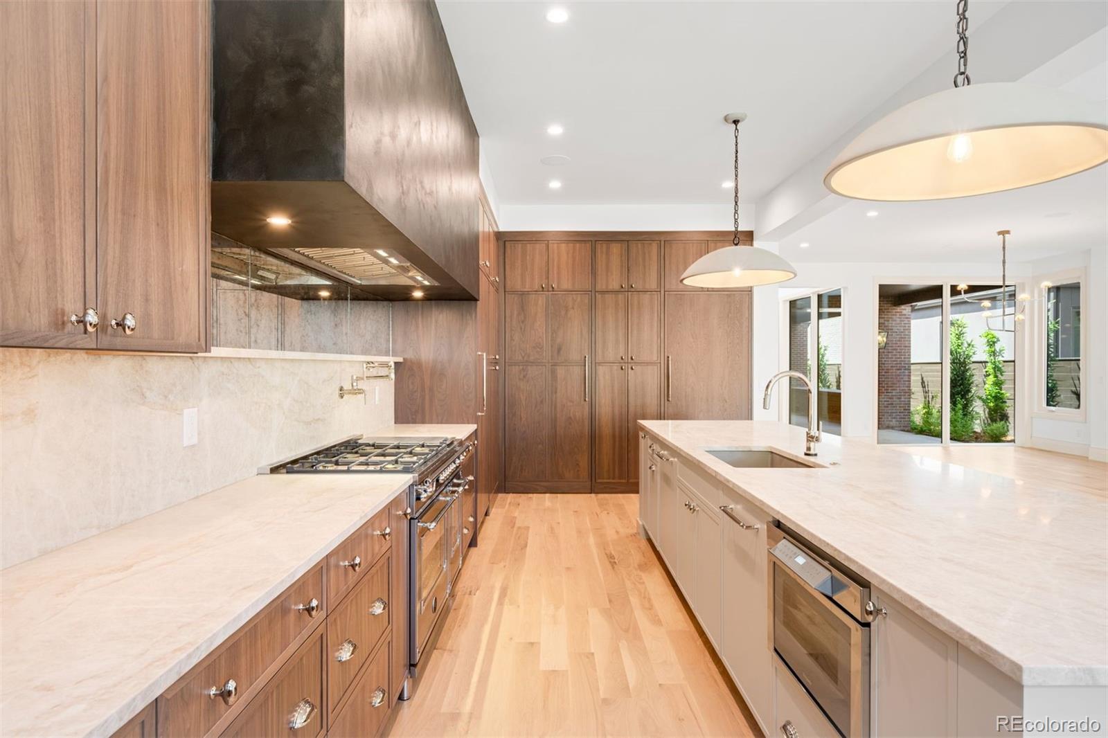MLS Image #8 for 2665 e cedar avenue,denver, Colorado
