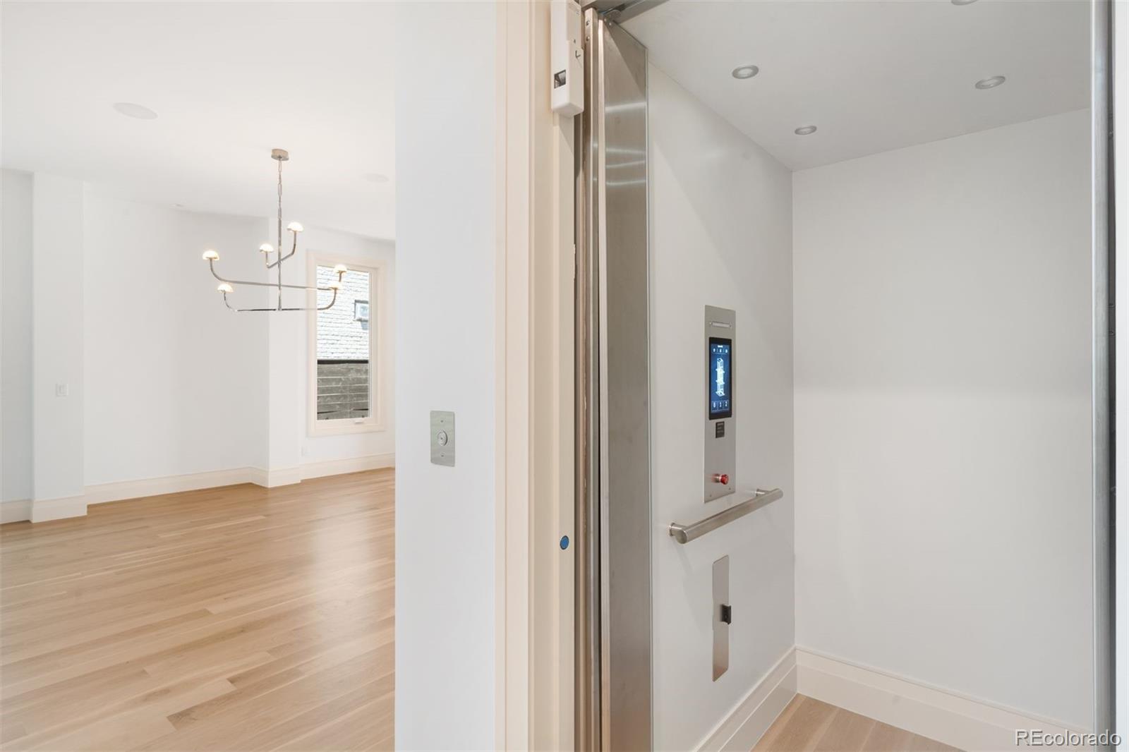 MLS Image #9 for 2665 e cedar avenue,denver, Colorado
