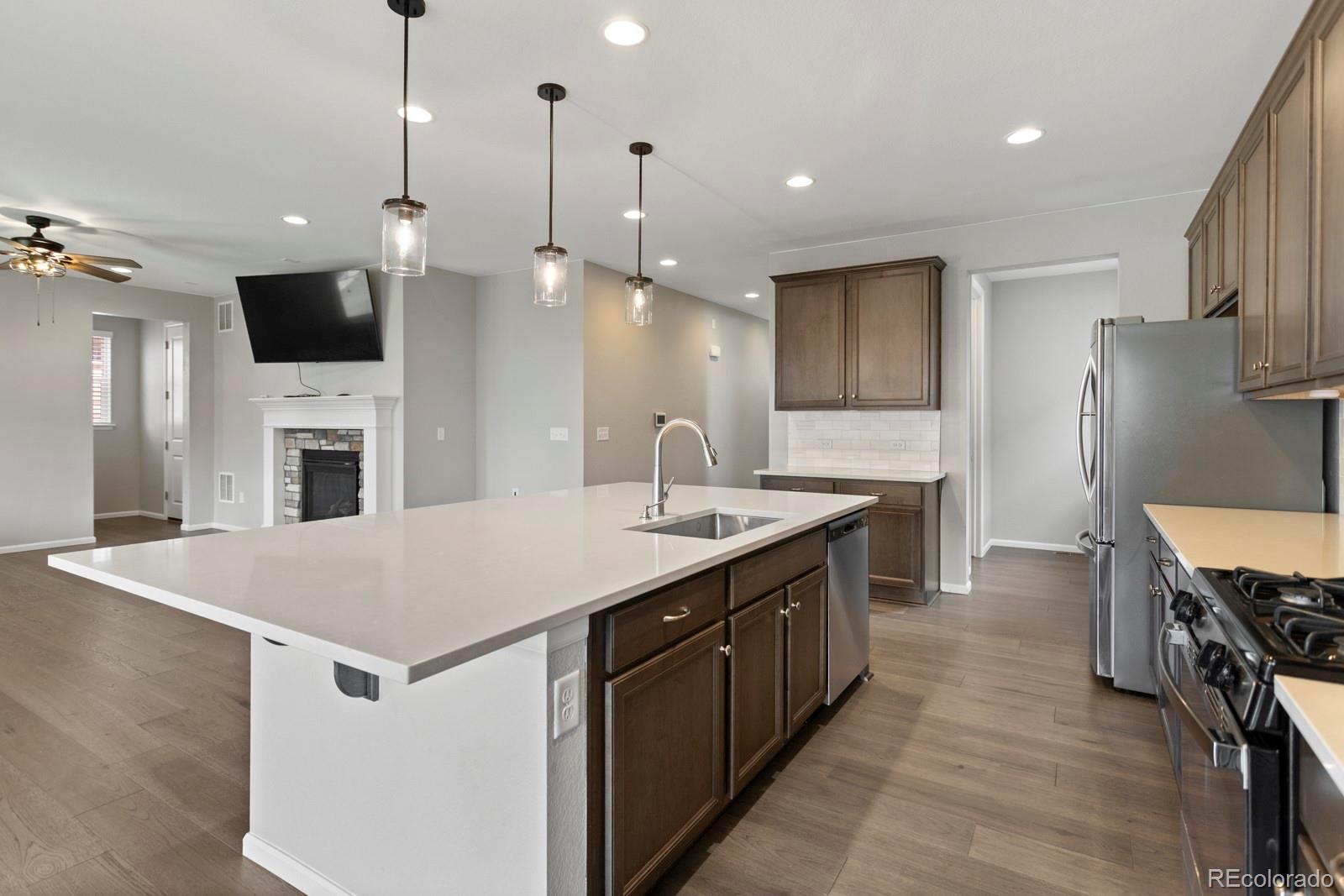 MLS Image #10 for 27209 e cedar avenue,aurora, Colorado