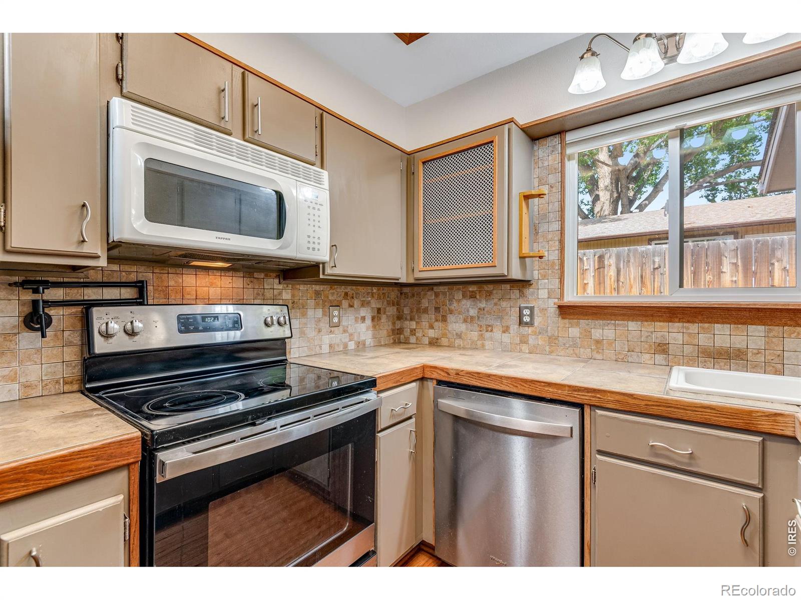 MLS Image #13 for 2501  lanyon drive,longmont, Colorado