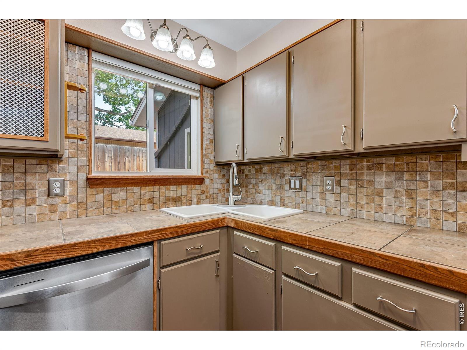 MLS Image #15 for 2501  lanyon drive,longmont, Colorado