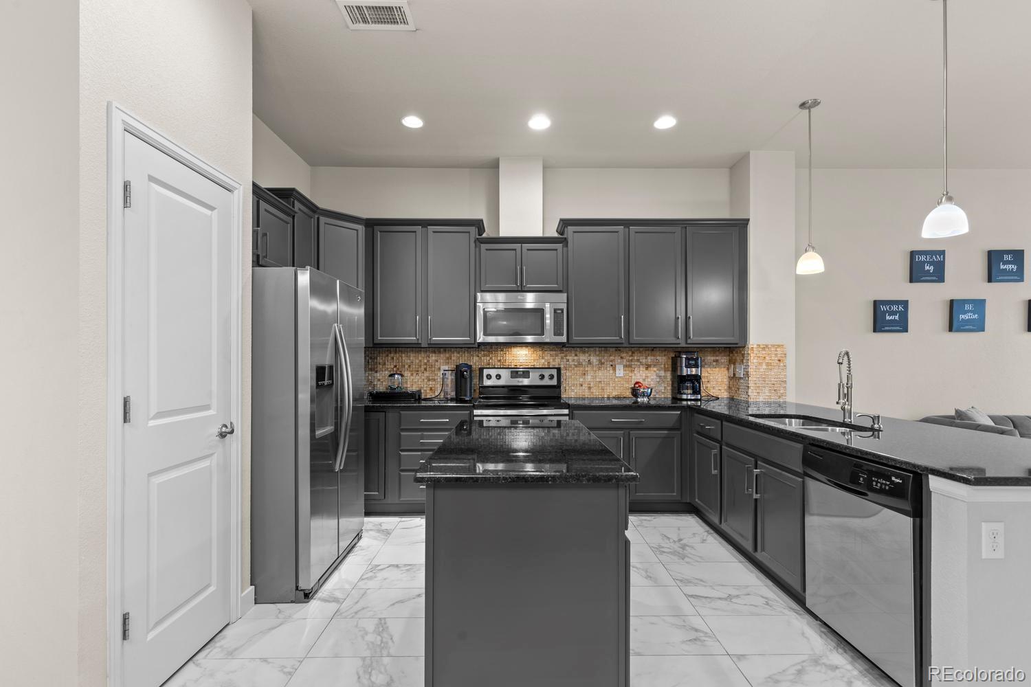 MLS Image #14 for 2344  central park boulevard,denver, Colorado
