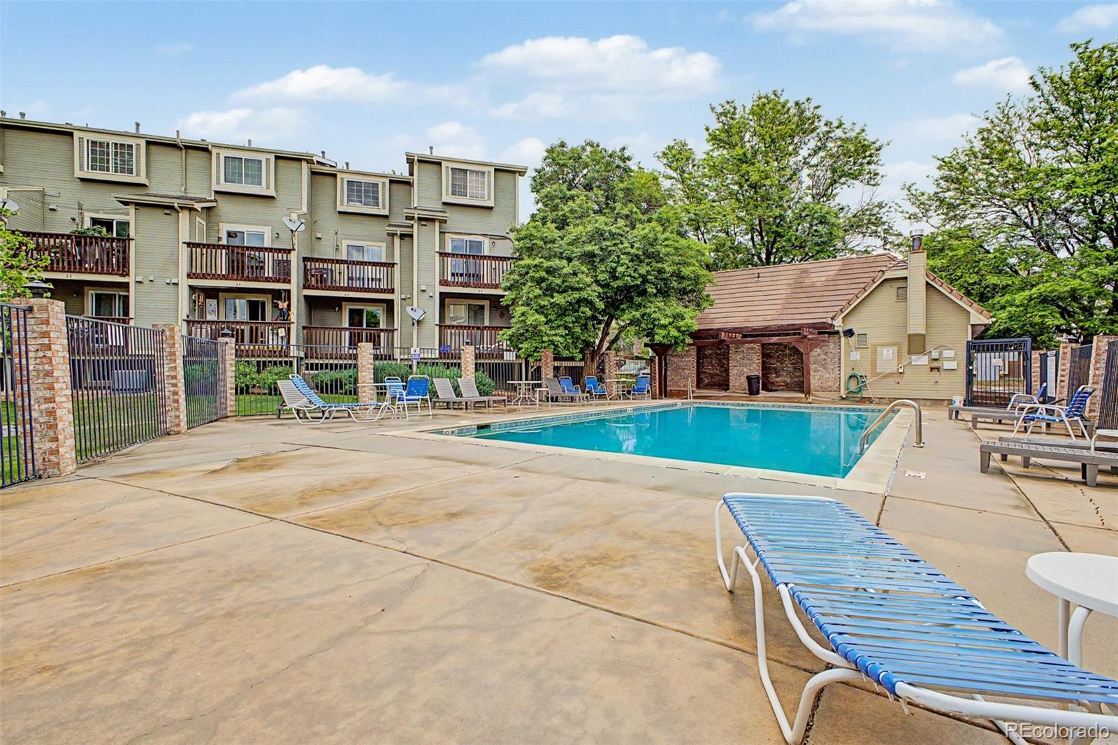 MLS Image #9 for 1885 s quebec way,denver, Colorado