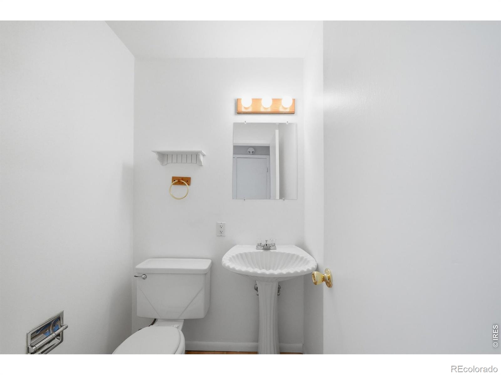 MLS Image #12 for 707 e 3rd street,windsor, Colorado