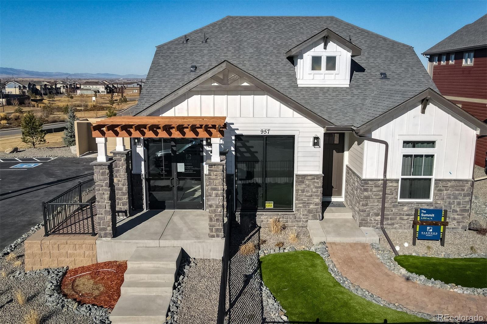 MLS Image #1 for 947  highlands circle,erie, Colorado