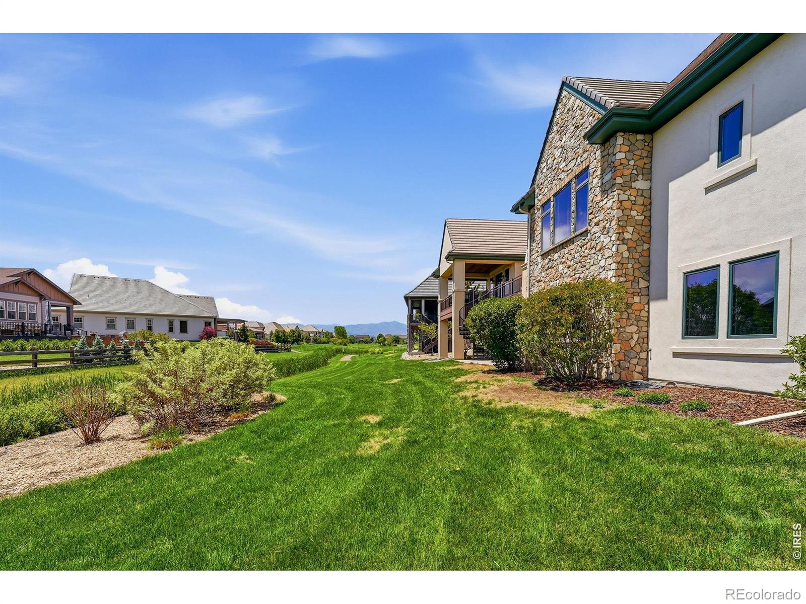 MLS Image #10 for 4118  heatherhill circle,longmont, Colorado