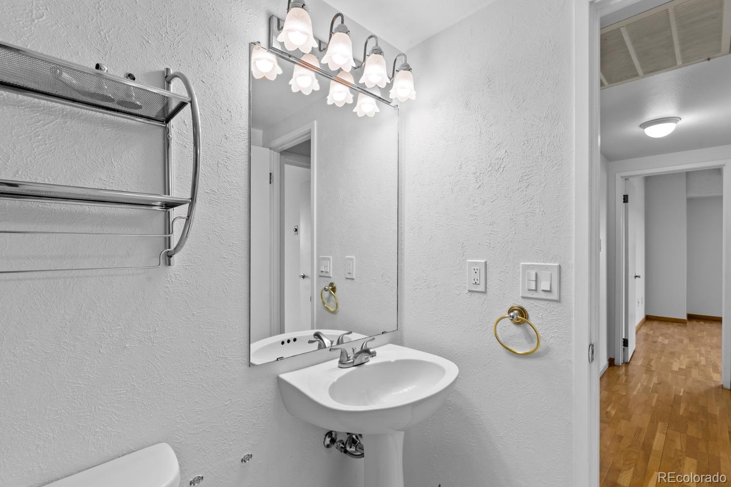 MLS Image #31 for 7877 e mississippi avenue,denver, Colorado
