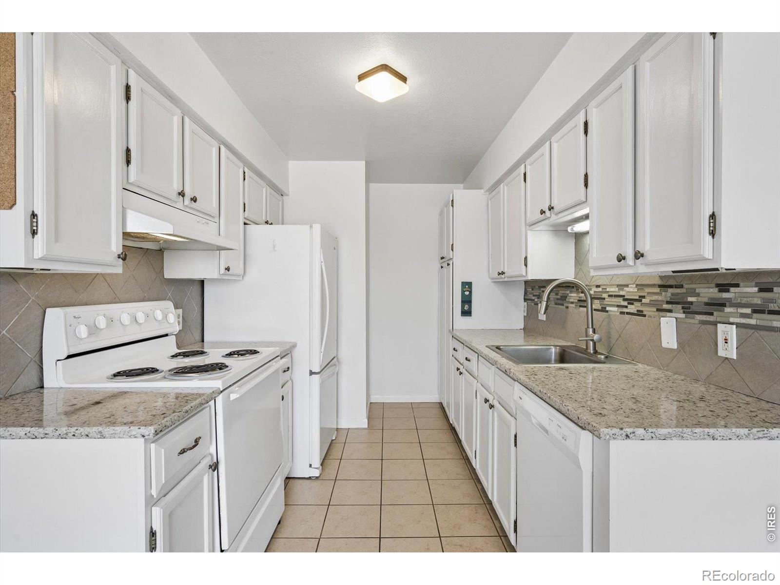 MLS Image #10 for 3121 s tamarac drive 208,denver, Colorado