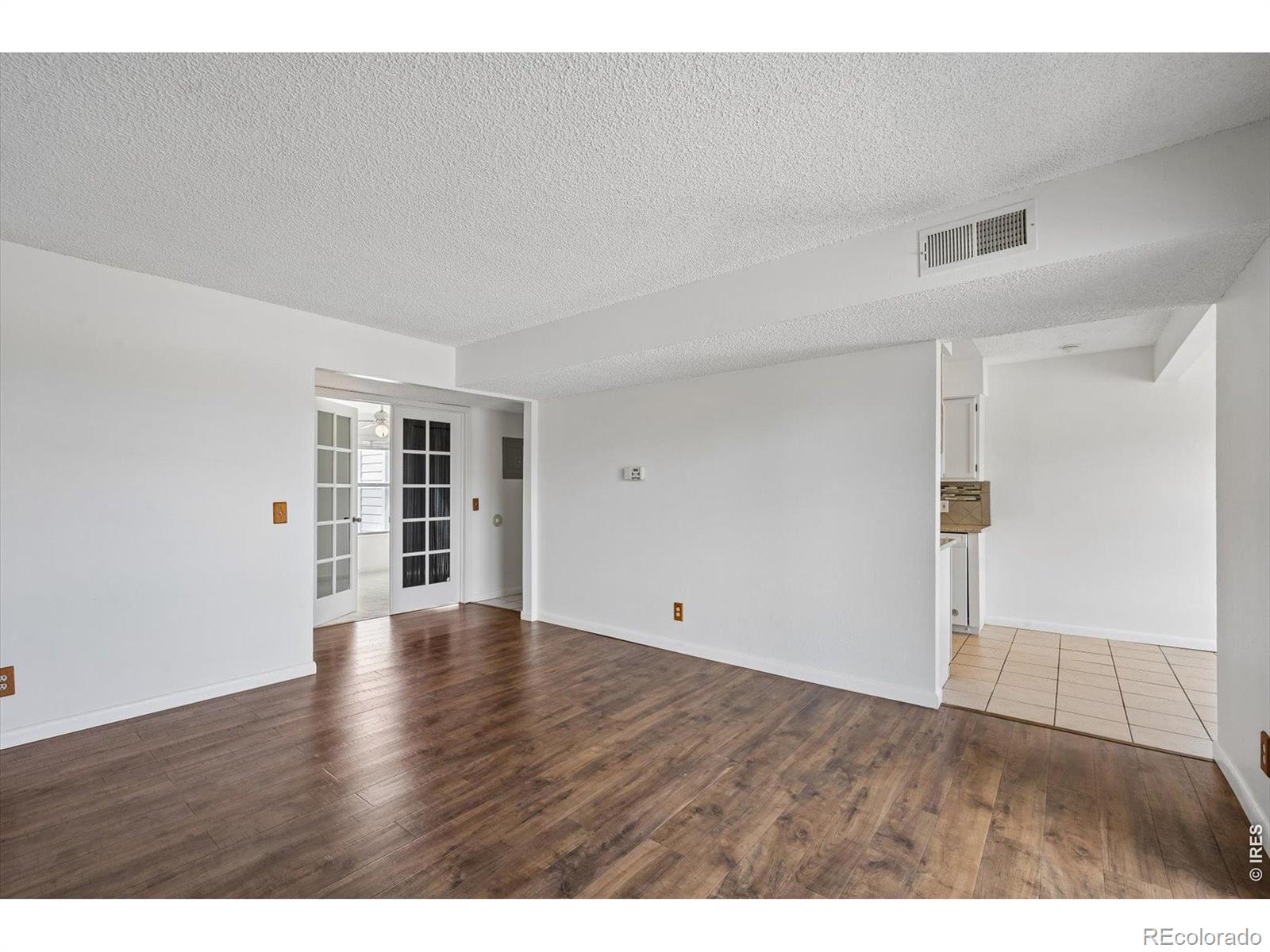 MLS Image #11 for 3121 s tamarac drive 208,denver, Colorado