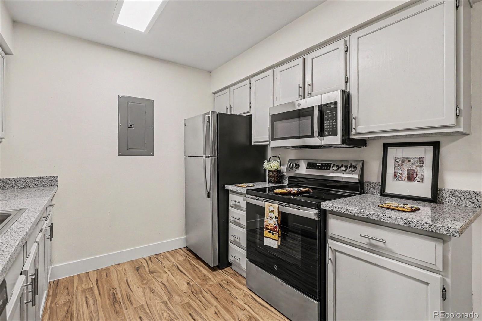 MLS Image #7 for 10150 e virginia avenue,denver, Colorado
