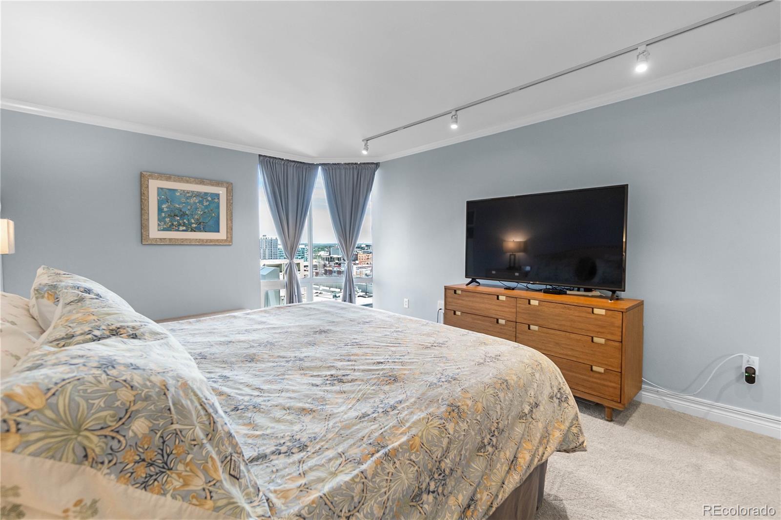MLS Image #30 for 1625  larimer street,denver, Colorado